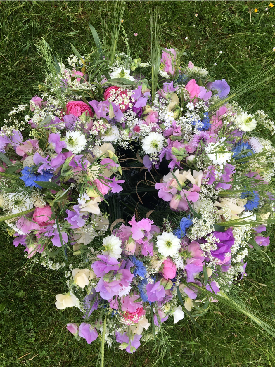 Early summer brings scented sweet peas, cornflowers and nigella to Pembridge Farm where they are gathered and bunched for local flower sales and deliveries.
